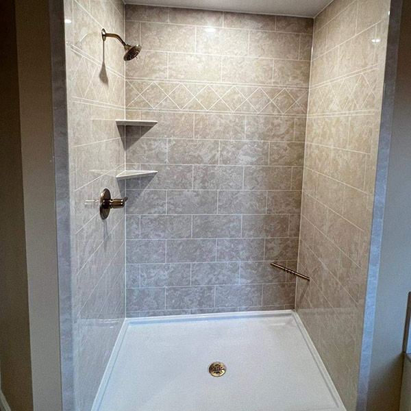 Elegant shower design by Bay State Bath showcasing contemporary style in New England.